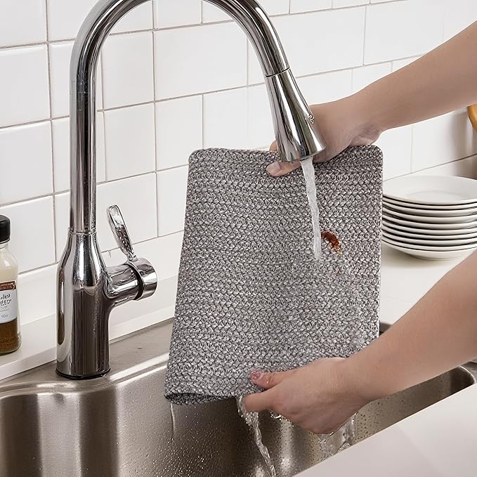 POLYTE Indoor/Outdoor Washable Woven Vinyl Table Dining Placemats, Set of 4