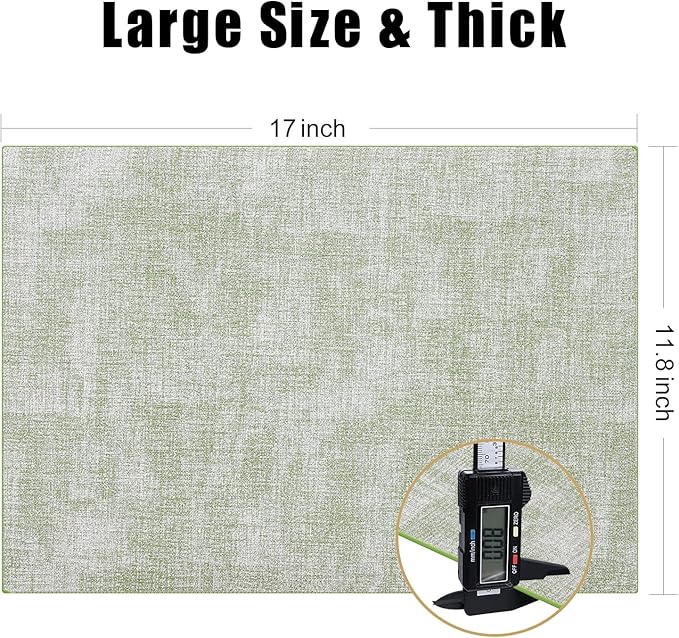 Homaxy Faux Leather Heat Resistant Placemats for Dining Table Set of 4, Waterproof Wipeable Washable PU Table Mats, Easy to Clean Anti-Slip Place Mats, 11.8" x 17", Grass Green