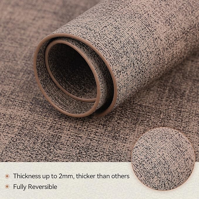 Round Table Placemats Set of 4, Faux Leather Wedge Shape Place Mats Heat Resistant Wipeable Washable Table Mats for Dining Outdoor Indoor, Brown