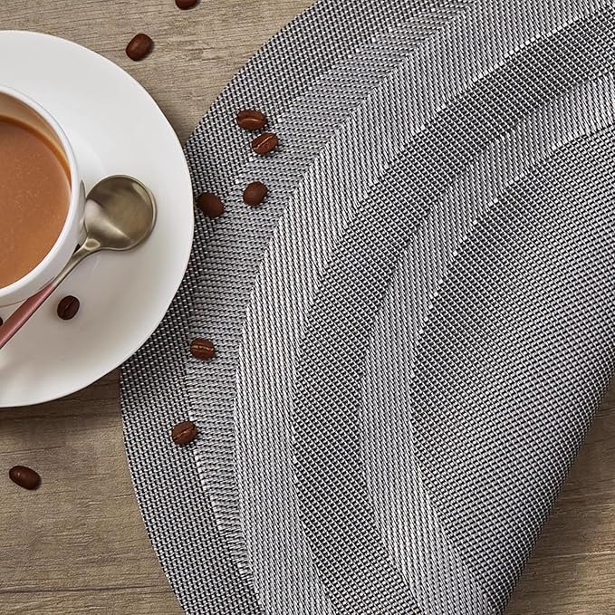 PIGCHCY Round Placemat Set of 6 Heat Resistant Vinyl Washable Kitchen 15 inch Placemats for Home Indoor Outdoor Party (6pcs, Deep Silver)
