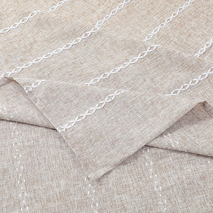 Chassic 60 x 104 inches Farmhouse Style Linen tablecloths, Wrinkle Resistant Washable Dining Room Table Cloths for 6 Foot Rectangle Tables - Light Coffee